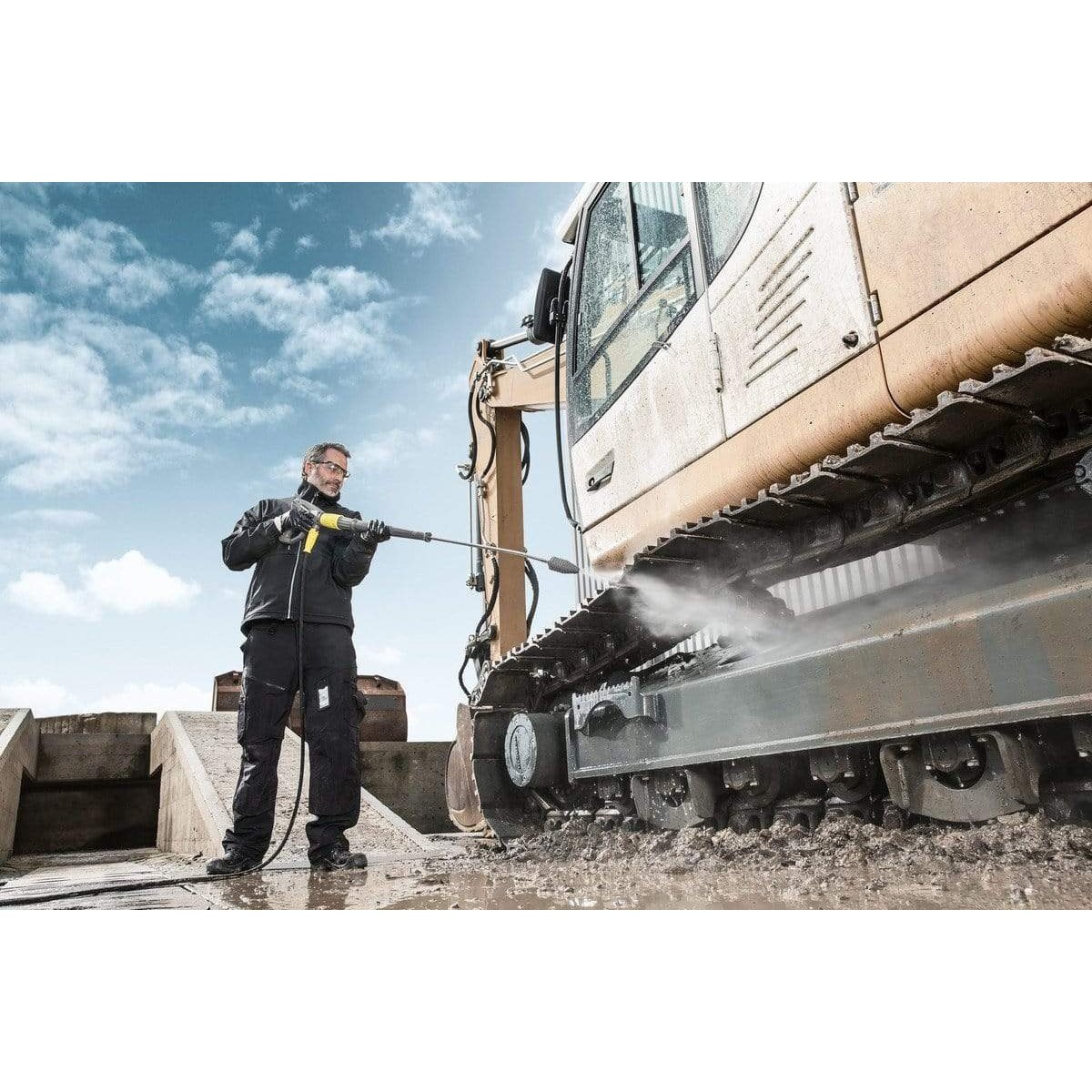 Karcher Hot and Cold High Pressure Washer 200 Bar - HDS 10/20-4 M Auto Supply Master